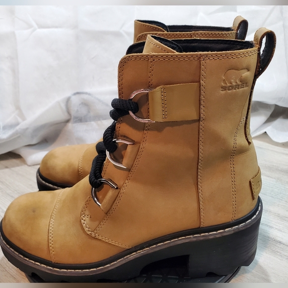 Sorel Women's Joan Now Camel Waterproof Leather Combat Boots Style WOMEN SIZE 10 - Picture 1 of 14